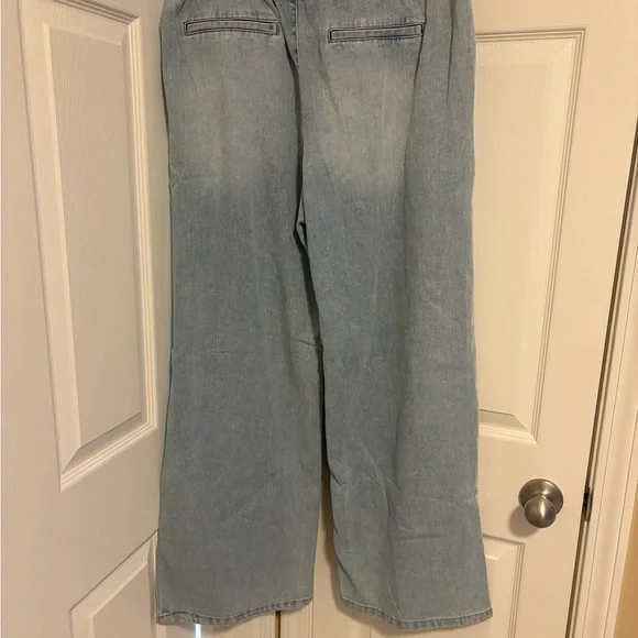 No Boundaries Light Blue Denim Joggers - Picture 2 of 3